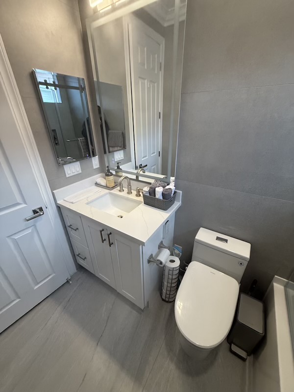 Bathroom, Laurelwood San Jose