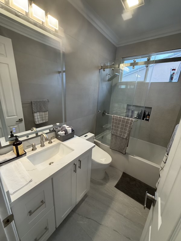 Bathroom, Laurelwood San Jose